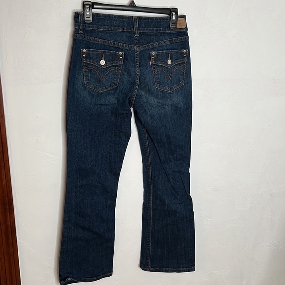 Levi’s 528 Slender Boot Cut Women’s Jeans Sz 4 - Picture 2 of 8